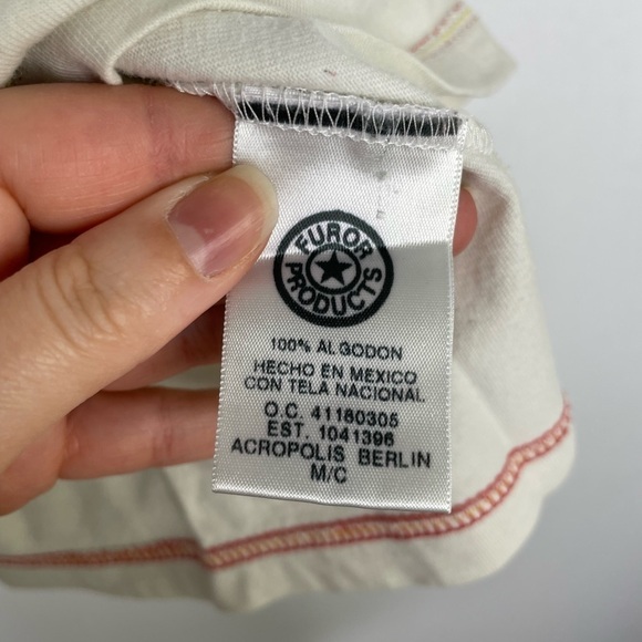 Sporty Graphic Fitted Retro Tee Red White - Picture 5 of 9